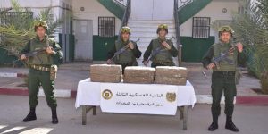 إحباط محاولات إدخال كميات كبيرة من المخدرات عبر الحدود مع المغرب