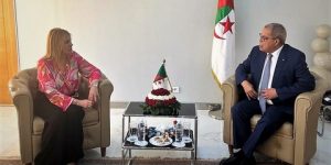 عون يتعهد بالتكفل الدائم بانشغالات المتعاملين الاقتصادين