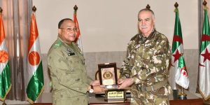 اللواء عجرود يتباحث سبل التجسيد الميداني للمقاربة الأمنية لجيشي البلدين