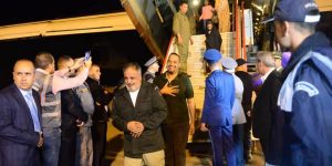 عدد من أفراد الجالية الوطنية بالسودان يحلون بأرض الوطن