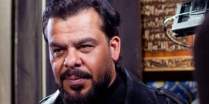 هكذا ردّ منذر رياحنة على مهاجمي فيلم “الحارة”