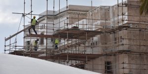 الوالي المنتدب يفتح ملف تهيئة البنايات بالقصبة وباب الوادي