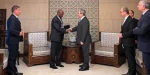 المقداد يتسلم أوراق اعتماد المنسق المقيم للأمم المتحدة في سوريا