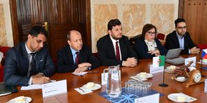 وزير اقتصاد المعرفة يلتقي مجموعة من المستثمرين الدوليين بجمهورية التشيك