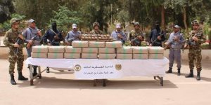 إحباط محاولات إدخال أزيد من 12 قنطارا من الكيف المعالج عبر الحدود مع المغرب