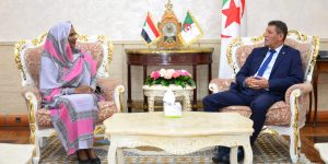 إشادة بموقف الجزائر المتوازن تجاه الأزمة التي يمر بها السودان