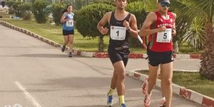 العداء عمر عبد النور يفوز بسباق كأس الجزائر للمشي