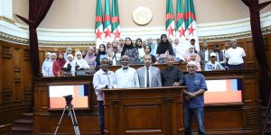 تلاميذ ثانوية “متقن” لولاية المغير في زيارة لمجلس الأمة