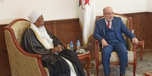 بلمهدي يستقبل رئيس المجلس الأعلى للشؤون الإسلامية لدولة التشاد