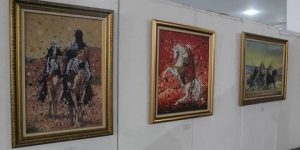 في رحلة ممتعة إلى عالم “القوم”.. الزائر يسافر عبر “الفنتازيا الجزائرية تراث وكبرياء”