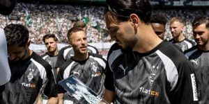 إدارة جلادباخ تودع الدولي الجزائري رامي بن سبعيني 