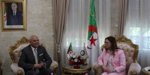 سليمة مسراتي تبحث سبل التعاون لفائدة الطلبة القضاة مع المدير العام للمدرسة العليا للقضاء