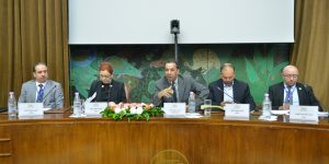 التأكيد على رقمنة قطاع الصحة بوتيرة متسارعة للاستجابة لمتطلبات التكفل الأمثل بالمرضى