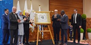 إصدار طابع بريدي مخلد للذكرى السنوية الأولى لتنصيب المجلس الأعلى للشباب