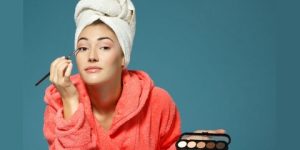 جمال وأناقة ..نصائح أساسية يجب على كل امرأة معرفتها عند وضع الماكياج