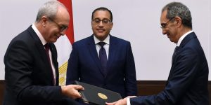 التوقيع على مذكرة تفاهم بين الجزائر و مصر في مجال الإتصالات وتكنولوجيا المعلومات والبريد