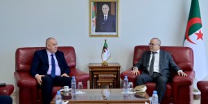 وزير الاتصال يستقبل رئيس المرصد الوطني للمجتمع المدني