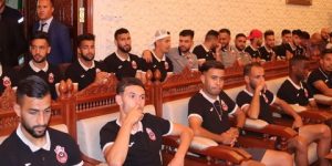 الوالي يكرم لاعبي نادي جمعية أولمبي الشلف