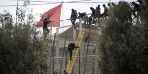 المفوضية الأوروبية للهجرة تتهم المغرب باستغلال ورقة المهاجرين سياسيا