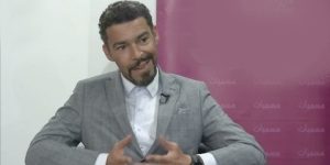 عادل بلغيث: اللغة العربية “رعت” أفكارنا في الجزائر