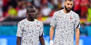 بنزيما لكانتي: سعيد باللعب معك في أفضل فريق بالسعودية