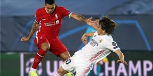 فيرمينو يتفاوض مع أهلي جدة