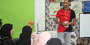 لخضر بن يوسف يؤطر دورة تدريبية في التنشيط والتقديم التلفزيوني