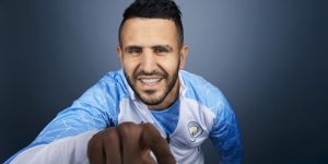 محرز.. لا أتصور رؤية نفسي خارج مجال كرة القدم