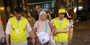  الدكتور دحمان: طاقم طبي مكون من 126 عضوا للتكفل الأفضل بالحجاج الجزائريين