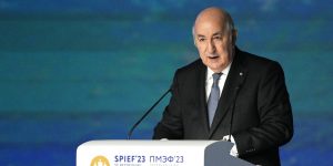 الجزائريون ولدوا أحرارا وسيبقون احرارا في قرارهم وسيادتهم