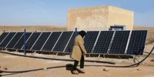 النعامة.. إطلاق عملية لتركيب 100 وحدة لألواح الطاقة الشمسية بصفيصيفة