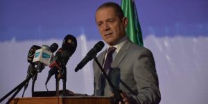 هني يؤكد توفر المواد الغذائية الأساسية في السوق