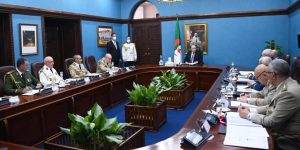 رئيس الجمهورية يترأس اجتماعا مصغّراً لـلمجلس الأعلى للأمن