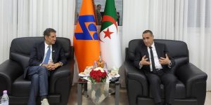 لقاء هام بين عجال والمدير العام للوكالة الدولية للطاقات المتجددة