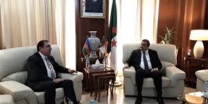 عرقاب يتباحث مع سفير جمهورية أذربيجان سبل التعاون الثنائي