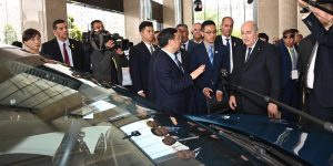 زار “هواوي” للاتصالات و”بي واي دي” للسيارات.. الرئيس تبون: الجزائر مؤهلة لأن تكون قطبا لصناعة السيارات