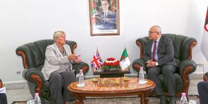 شرفة يبحث مع السفيرة البريطانية سبل تعزيز التعاون الثنائي