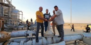 محتجون يغلقون حقول نفط في ليبيا