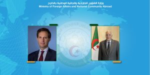 عطاف يتناول مع نظيره الهولندي واقع العلاقات الجزائرية-الهولندية و سبل تعزيزها