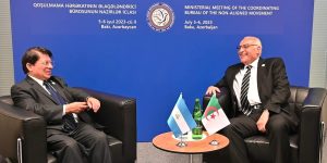 عطاف يجري لقاءات مع العديد من نظرائه على هامش الإجتماع الوزاري لحركة عدم الإنحياز بباكو