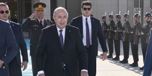 الرئيس تبون يعود إلى أرض الوطن