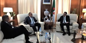 عرقاب يتطرق إلى الانشغالات الطاقوية لمواطني الأغواط