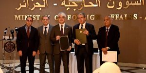 التوقيع على اتفاق جزائري-ياباني حول استحداث لجنة اقتصادية مشتركة