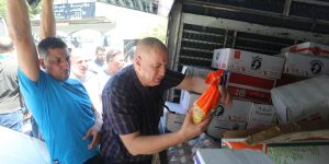 بن براهم يشرف على انطلاق قافلة من المساعدات للمتضررين من الحرائق بجيجل