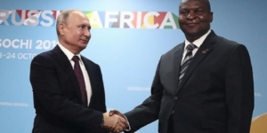 رئيس جمهورية أفريقيا الوسطى يتوجه إلى روسيا