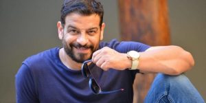 تفاصيل تطورات الحالة الصحية لأشرف مصيلحي.. مصاب بالسرطان منذ عامين ولا يعرف