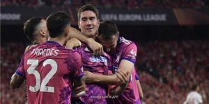 جماهير باريس تهدد فلاهوفيتش بقطع أصابعه