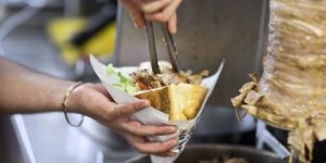 وزارة الصحة تدعو الجزائريين إلى اتخاذ تدابير الوقاية من التسممات الغذائية