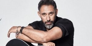 عمرو مصطفى يهاجم تامر عاشور: سرقت لحن أغنيتي ولم تعتذر