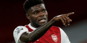 منافسة إنجليزية إيطالية على بارتي